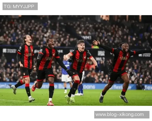 罗马诺透露拉扬希望加盟伯恩茅斯双方就3500万转会费进行谈判 罗马诺透露拉扬希望加盟伯恩茅斯双方就3500万转会费进行谈判