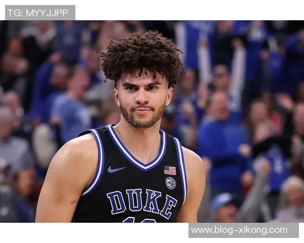 杜克队史三人单赛季多次35分布泽尔雷迪克成就辉煌